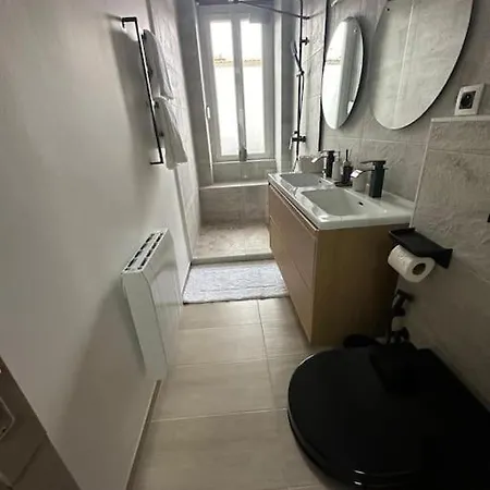 & Cosy Idealement Situe Appartement