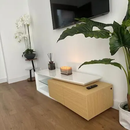 & Cosy Idealement Situe *
